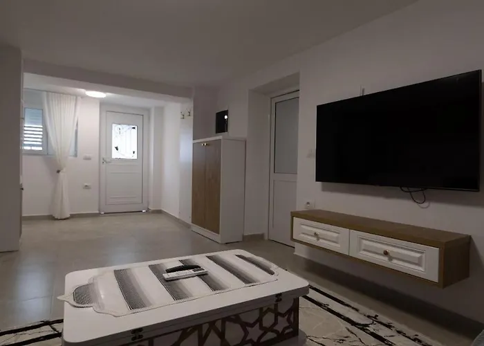 Royal Villa *