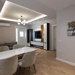 Royal Villa *