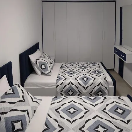 Royal 빌라 티라나